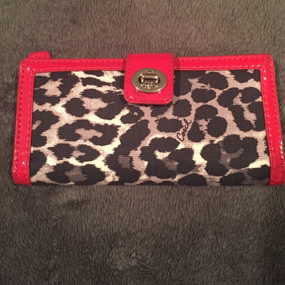 Coach wallet