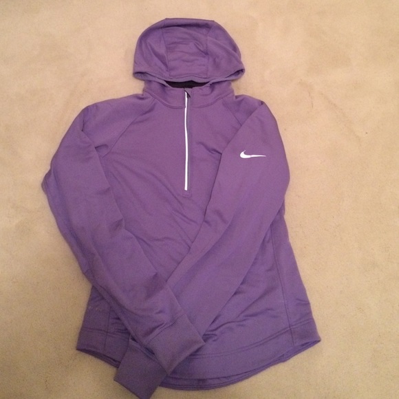 Nike 1/4 Zip Running Fleece! Women's size Small 💜