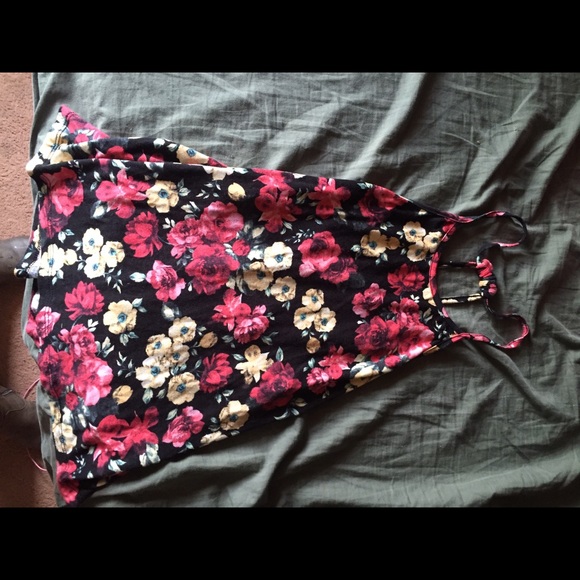 New Razor back tank - Picture 2 of 4