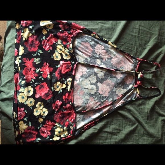 New Razor back tank - Picture 3 of 4