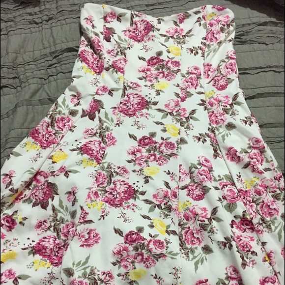 Short floral dress.