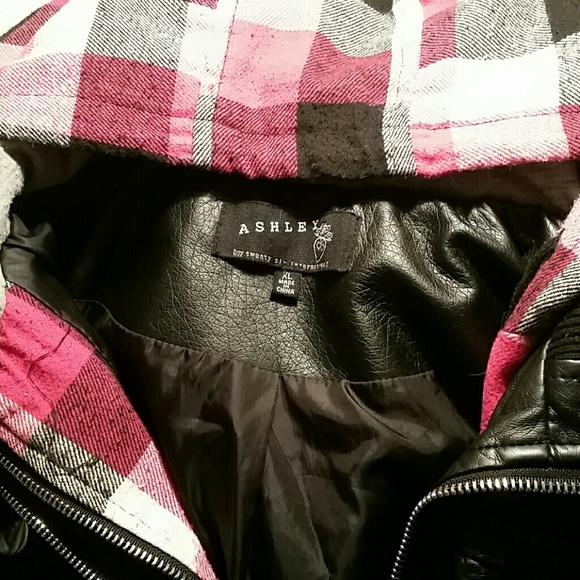 jacket - Picture 2 of 3