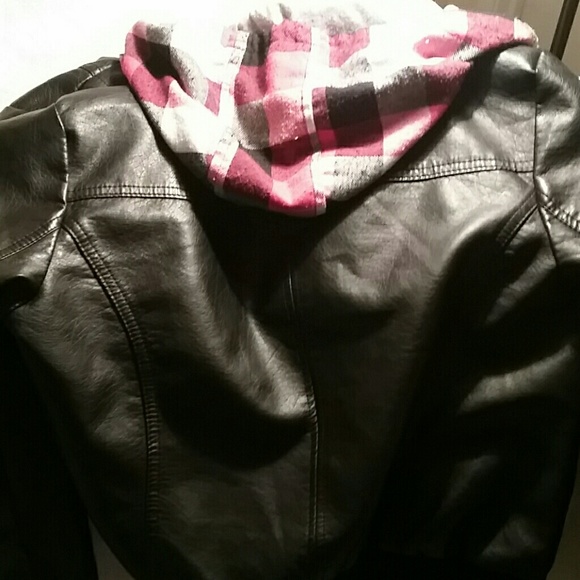 jacket - Picture 3 of 3