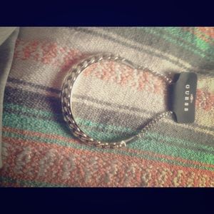Brand new guess necklace silver
