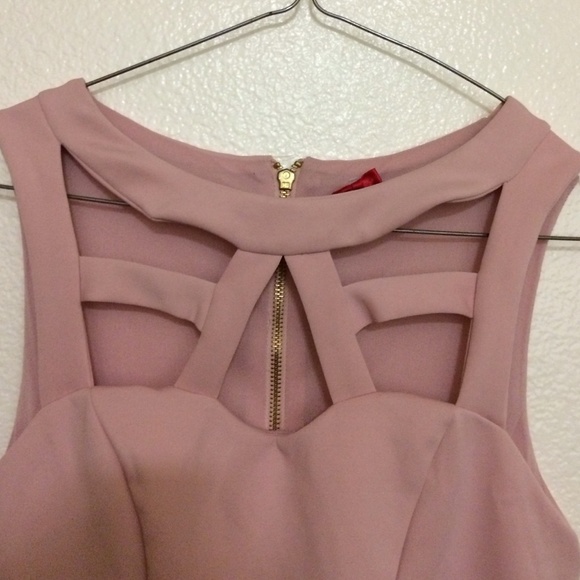 Bundle - Picture 2 of 3