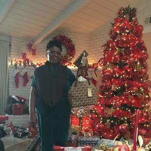 Meet your Posher, Helen