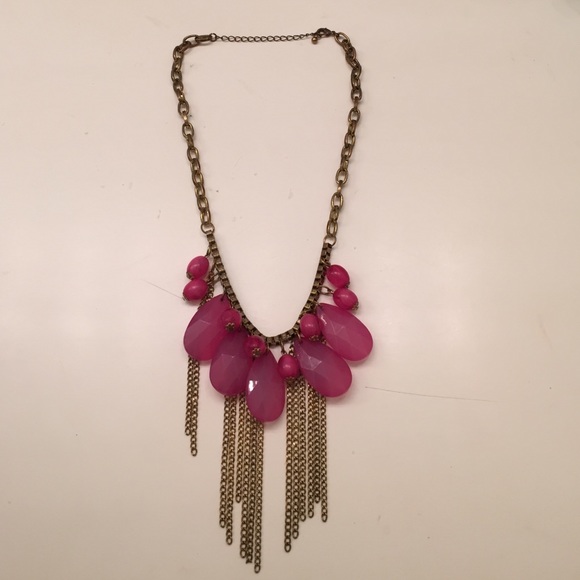 Statement necklace