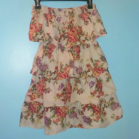 Ruffle Strapless Floral Sundress