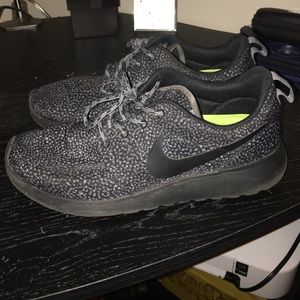Nike Roshes