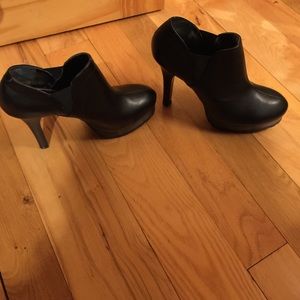 Leather shoe boot heels