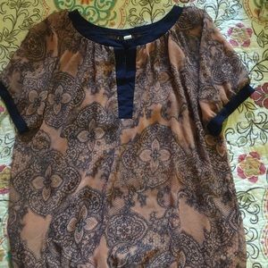 Cute sheer banded sleeve and bottom blouse