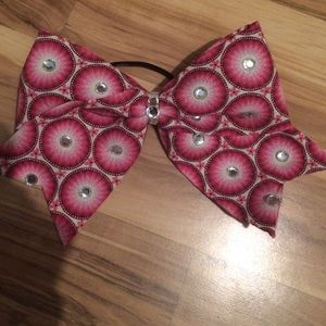 Cheerleading bow