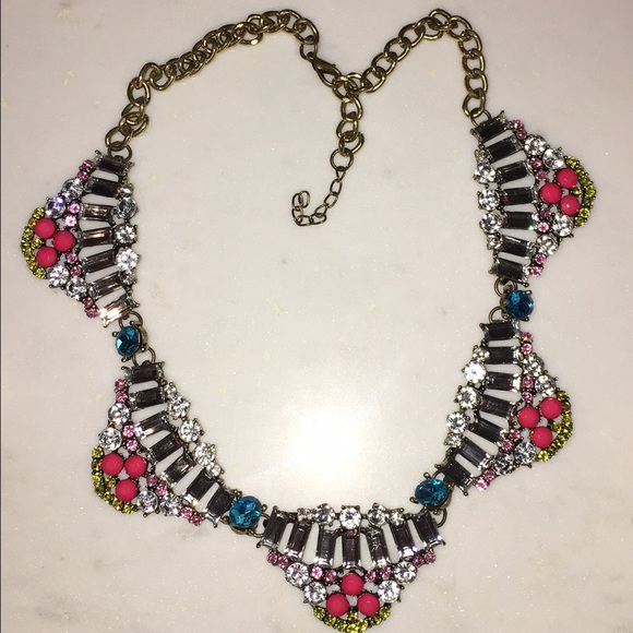 Statement necklace