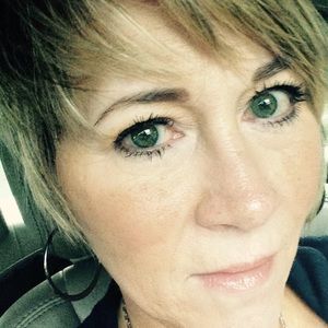 Meet your Posher, Kara