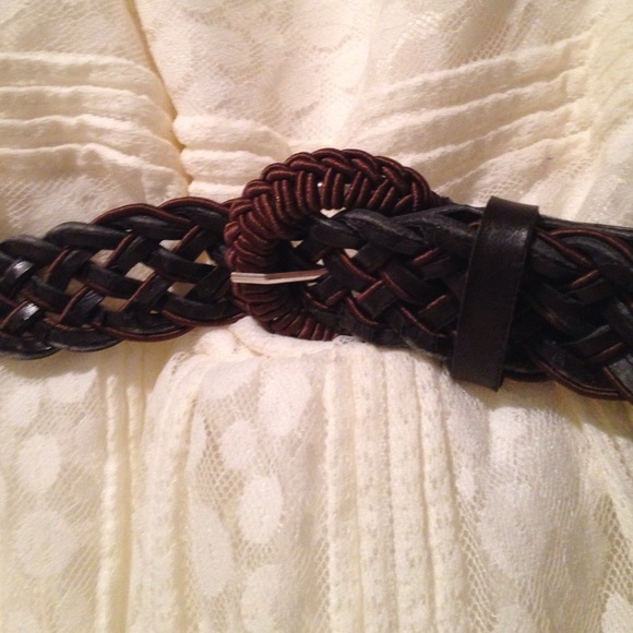 Elegant summer dress. - Picture 3 of 3