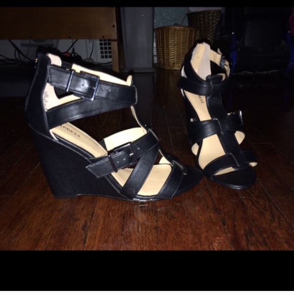 BRAND NEW Express wedge sandals!!