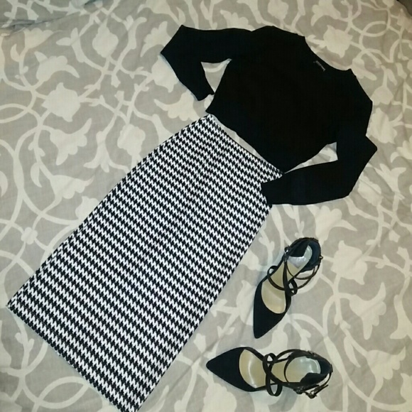 American Apparel Houndstooth Pencil Skirt