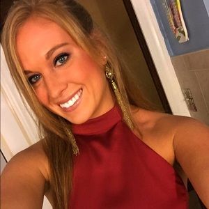 Meet your Posher, Julia