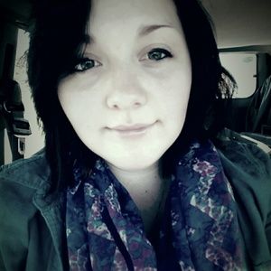 Meet your Posher, Cierra