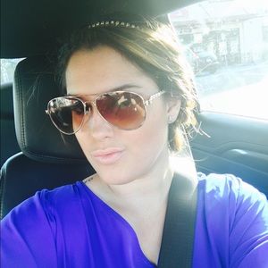 Meet your Posher, Leidy