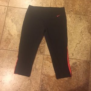 Nike crop leggings