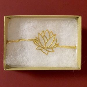 Gold lotus flower bracelet
