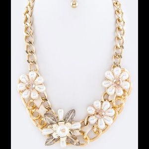 Pearl Crystal Flowers Statement Necklace Set