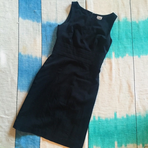 Black H&M Sheath Dress - So Audrey Hepburn!