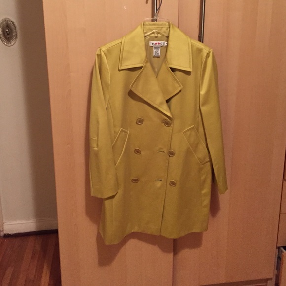 Trench Coat - Picture 1 of 4