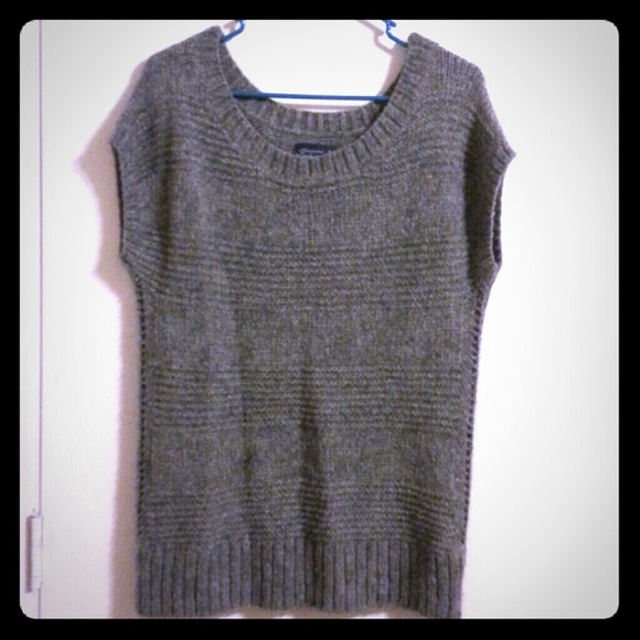 American Eagle shirt