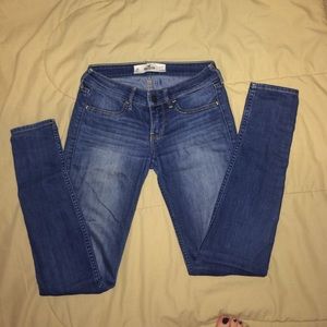 Hollister medium wash jeggings