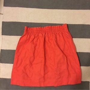 Cute coral mini skirt!