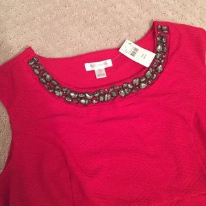 Red maternity dress (NWT)