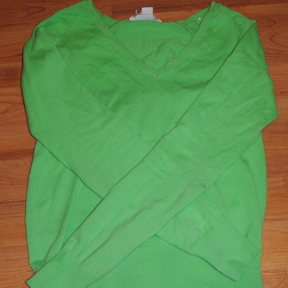 Sweater - Picture 3 of 4