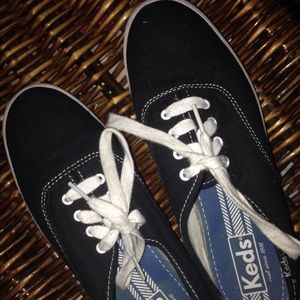 Black Keds