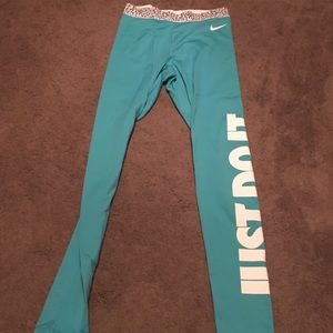 Nike pro fit leggings size medium.