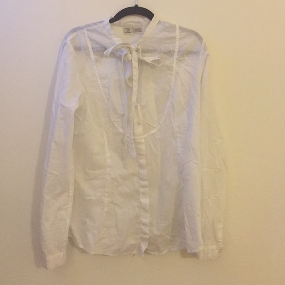 White pussybow blouse