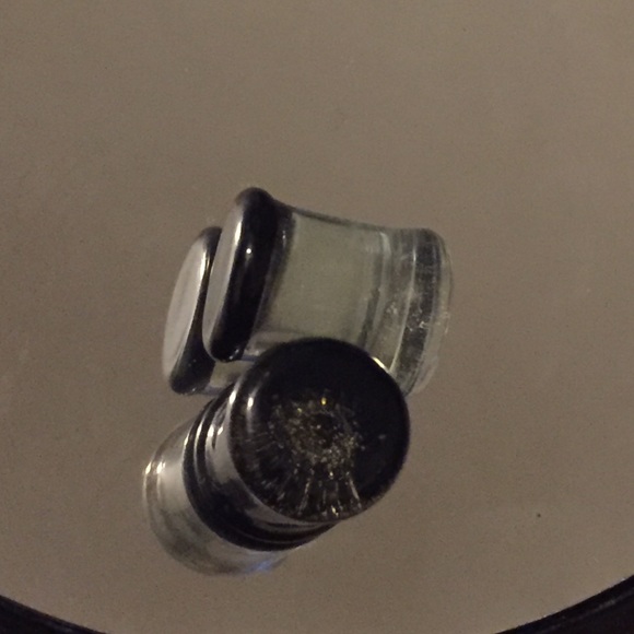 Glass plugs - Picture 3 of 3