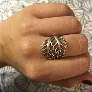 Leaf ring