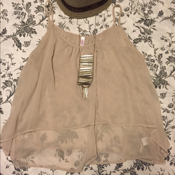 🎉Final price✨ Sheer top with gold polka dots.