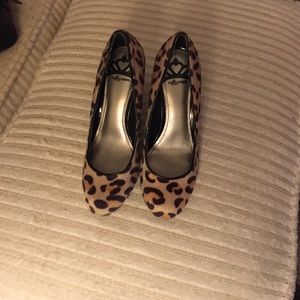Size 6 fergalicious leopard pumps. Never worn