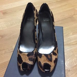 Fabulous Stuart Weitzman leopard pumps