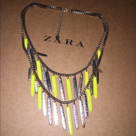 Zara Jewelry - Neon double layer necklace