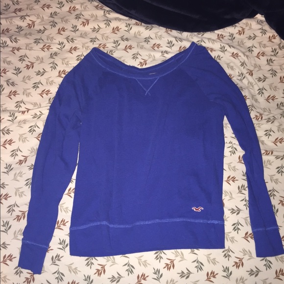 Blue Hollister long sleeve t-shirt