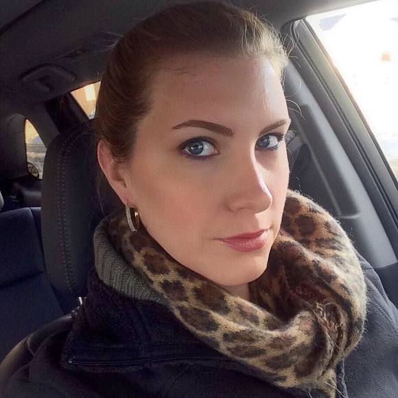 Meet your Posher, Kerri - Picture 1 of 1