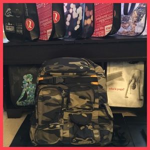 ✳️🚫SOLD🚫✳️Lulu Camouflage Cruiser Backpack