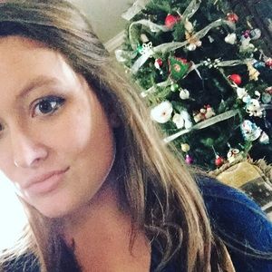 Meet your Posher, Lilly