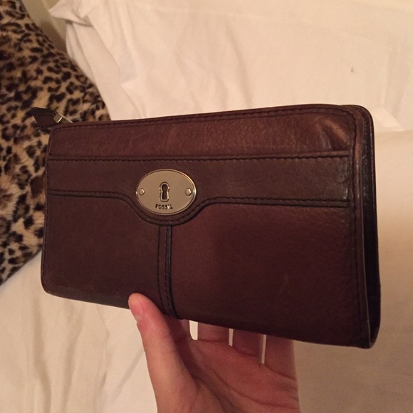 FOSSIL wallet