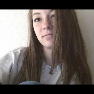 Meet your Posher, Elena