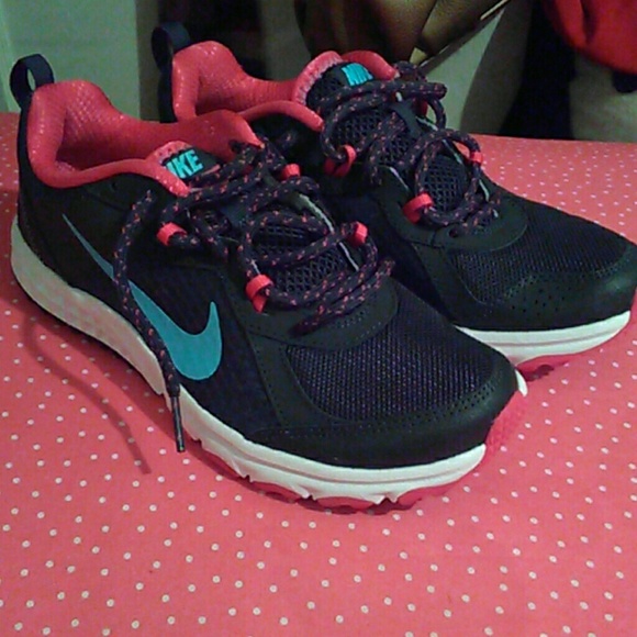 Nike Shoes - Nike Sneakers